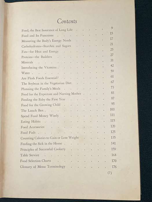 HOMEMAKERS COOKBOOK AND GUIDE TO NUTRITION 1946