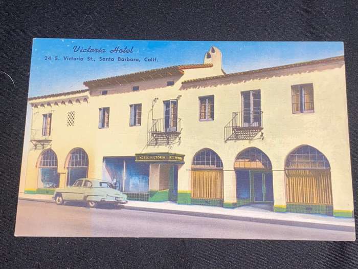 VINTAGE POST CARD FROM VICTORIA HOTEL SANTA BARBARA CALIFORNIA UNUSED
