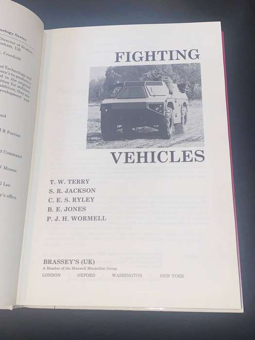 BRASSEY'S FIGHTING VEHICLES VOLUME 7