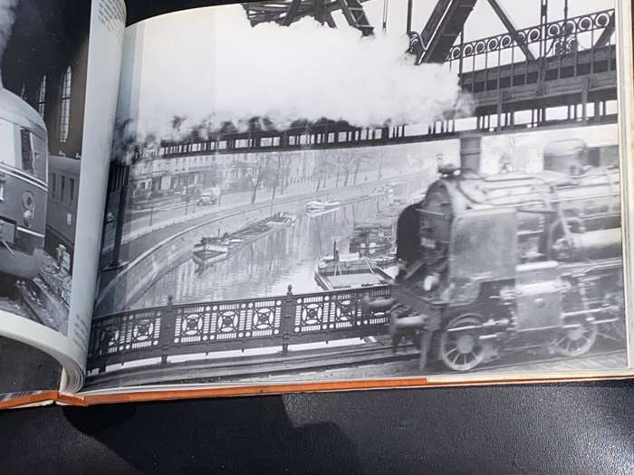 EISENBAHN-BRENNPUNKT BERLIN DIE DEUTSCHE REICHSBAHN 1920-1939 - GERMAN