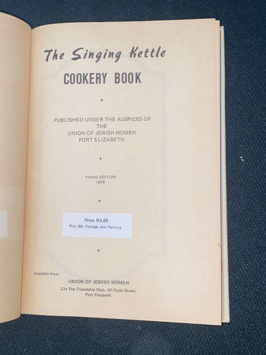 THE SINGING KETTLE COOKERY BOOK 1976