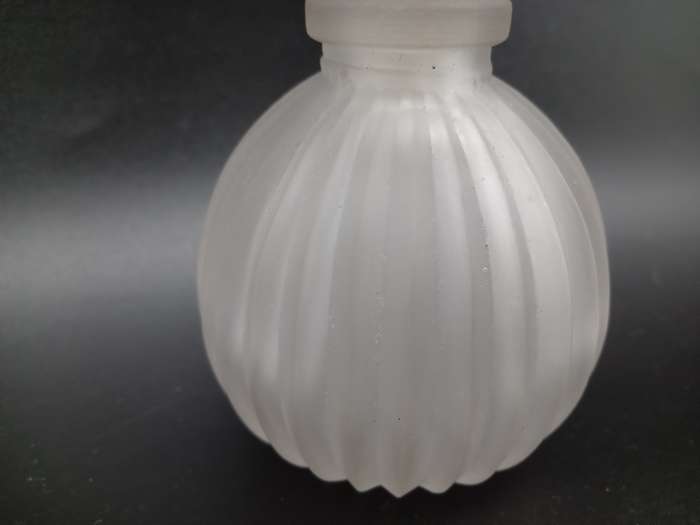 Vintage! Clear Satin Frosted Glass Ribbed Perfume Bottle With Stopper.