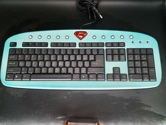 SUPERMAN RETURNS!!!! Spectacularly styledSP-6000 Super Slim keyboard in soft metallic aqua.