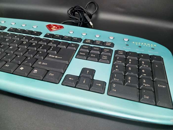 SUPERMAN RETURNS!!!! Spectacularly styledSP-6000 Super Slim keyboard in soft metallic aqua.