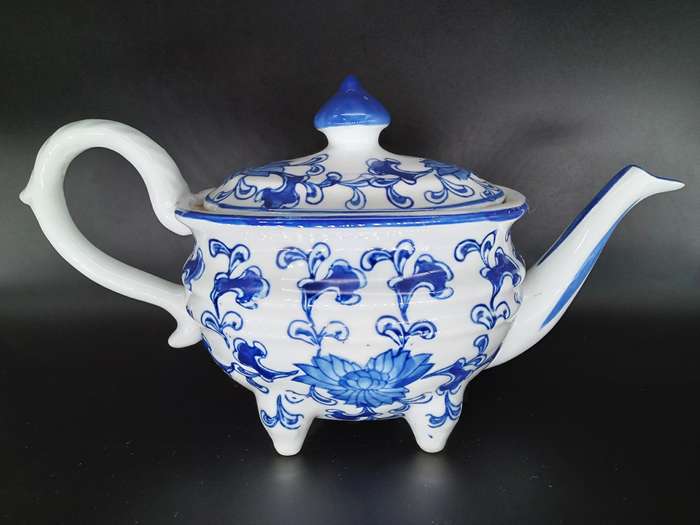 Vintage! Chinoiserie - Rectangular Teapot - Hand Painted Blue Onion Design