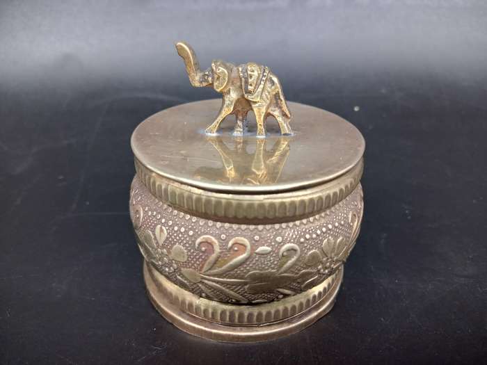 Vintage! Indian - Brass - Flower / Elephant design - KumKum Puja Box / Trinket Box - With Lid