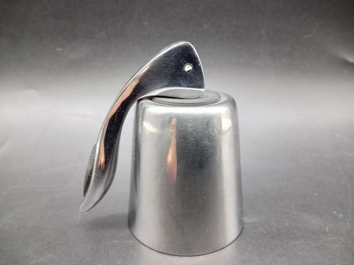 Stunning Chrome Bottle Stoppers