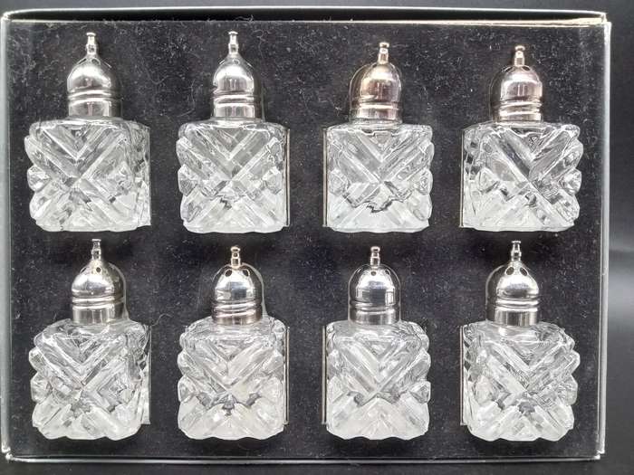 Vintage! Japan - Boxed Patterned Glass 8 Piece Salt And Pepper Shakers