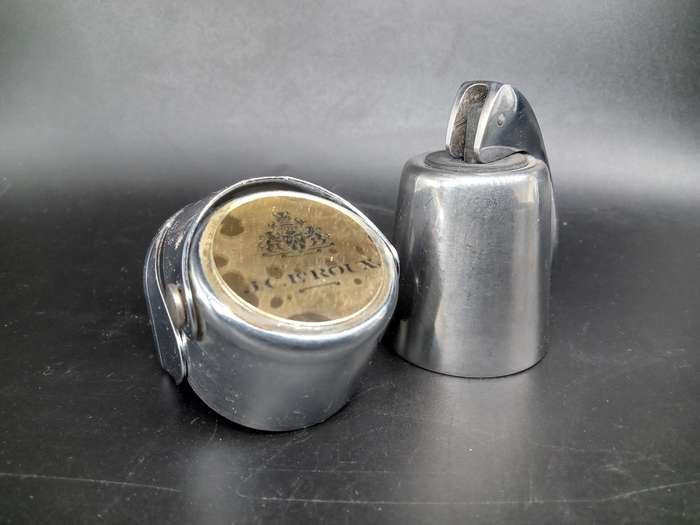 Stunning Chrome Bottle Stoppers