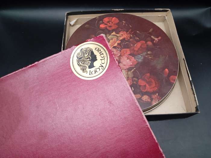Vintage! Set Of 6 Dutch Floral Lady Clare Placemats 23cm Diameter