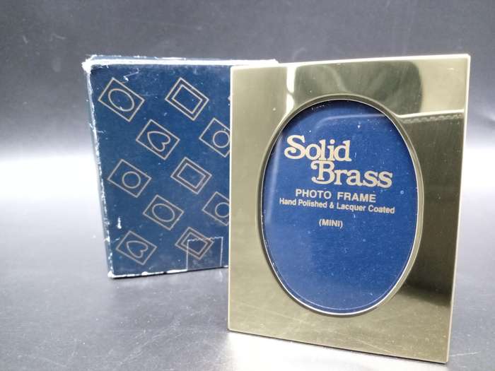 Vintage! Solid Brass Photo Frame Hand Polished & Lacquer Coated