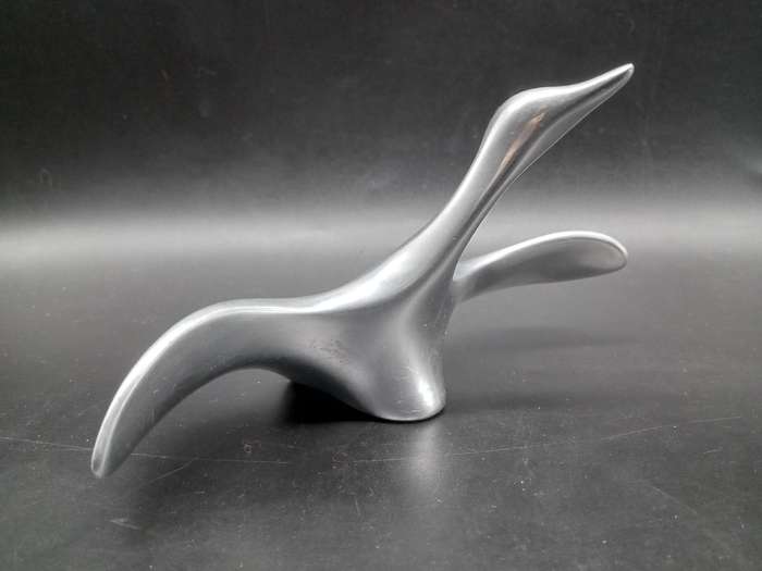 Vintage! Hoselton Flying Canada Goose Sculpture