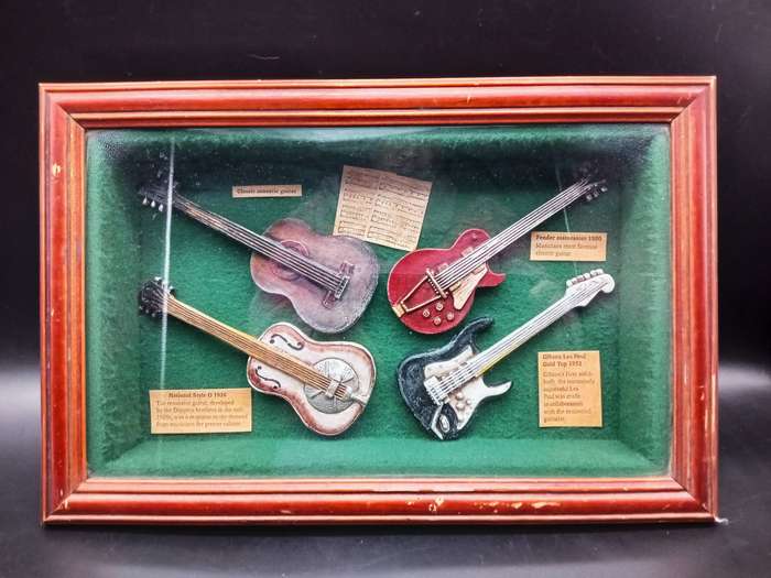 Vintage! Elweco - Box Frame - 50's Classic Guitars Models