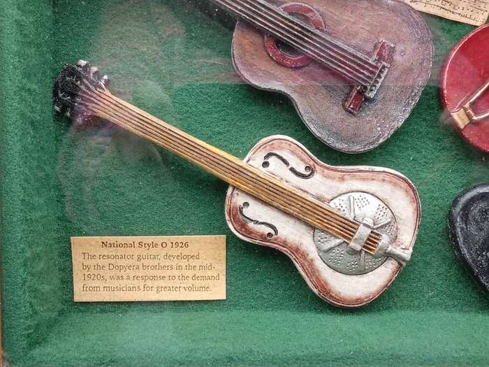Vintage! Elweco - Box Frame - 50's Classic Guitars Models