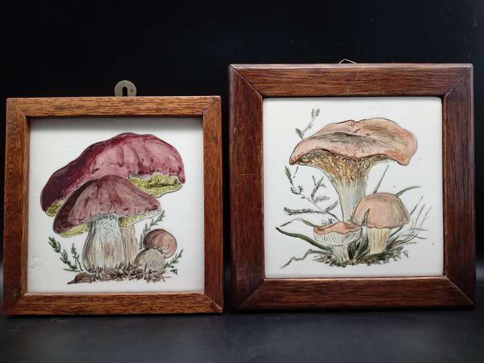 Vintage! Hand Painted Mushroom Tile In Wooden Frame