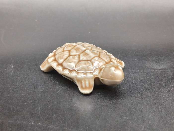 Vintage! - England - Wade - Porcelain - Small Turtle Figurine