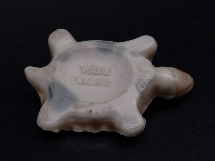 Vintage! - England - Wade - Porcelain - Small Turtle Figurine