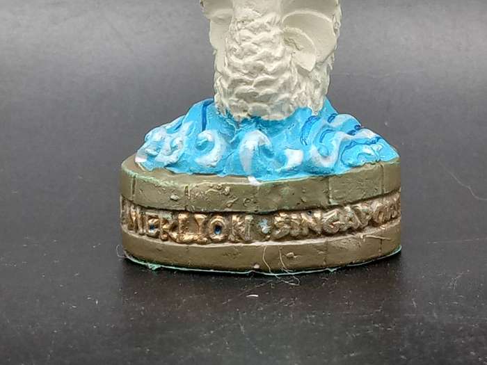 Vintage! Singapore - Souvenir - Merlion - Lion - Resin Statue