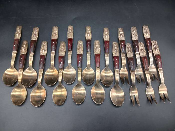 Vintage! - Thai - Bronze - Teak Wooden Handle - 18 Pc Set of Tea Spoons and Cake Forks