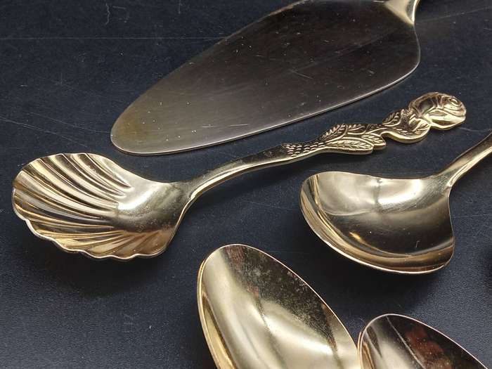 Vintage!  Eetrite -  24kt gold plated - 15 Piece cutlery set