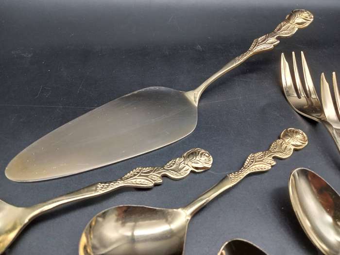 Vintage!  Eetrite -  24kt gold plated - 15 Piece cutlery set