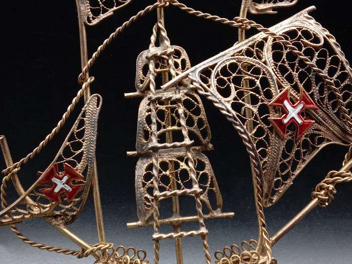 Vintage ! Portugal - Hand Made - Filigree Brass - Caravel Ship - Santa Maria Sailboat