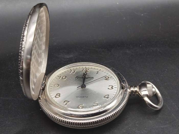 Vintage ! American - Remington - Hunting Scene - Pocket Watch