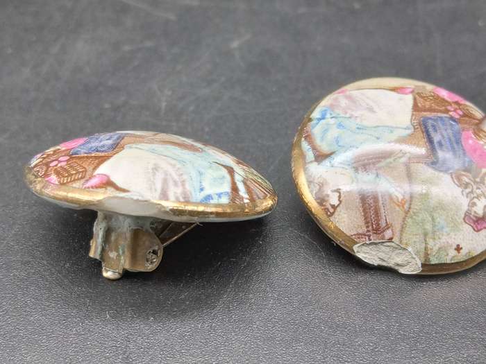 Vintage! Victorian Era Porcelain Clip On Earrings.