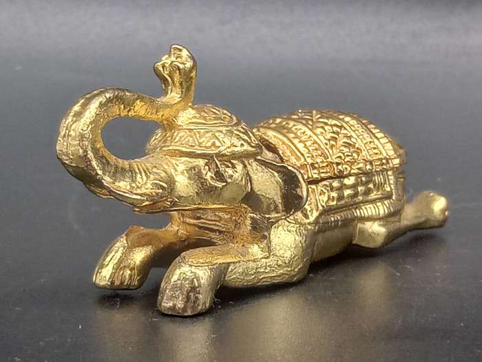 Vintage! Miniature - Gold Metal - Elephant Trinket/Pill Box
