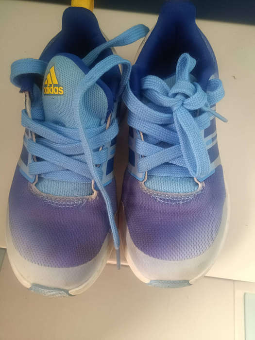 Sneakers (Kids 5/6yrs)