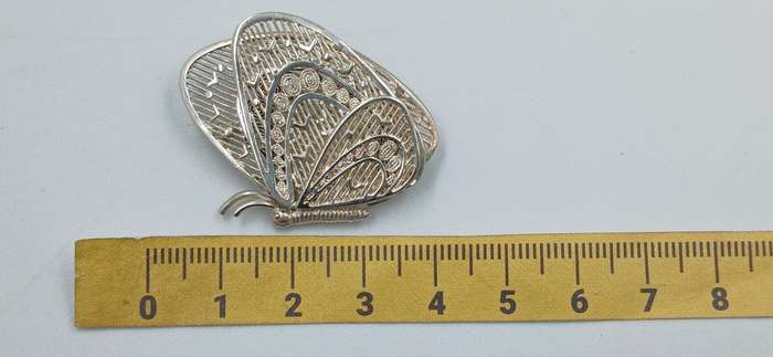 Elegant Sterling Silver Brooch