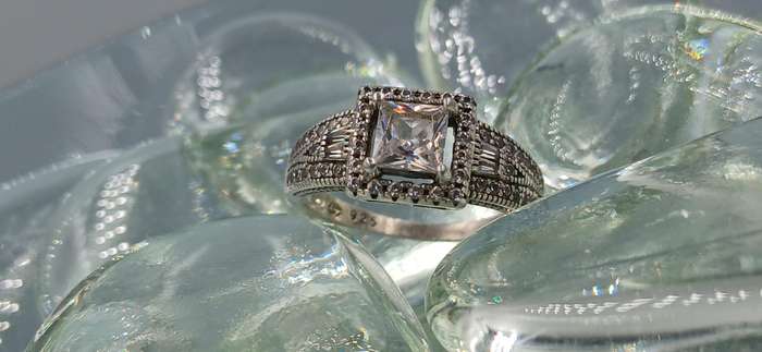 Beautiful Sterling Silver Ring