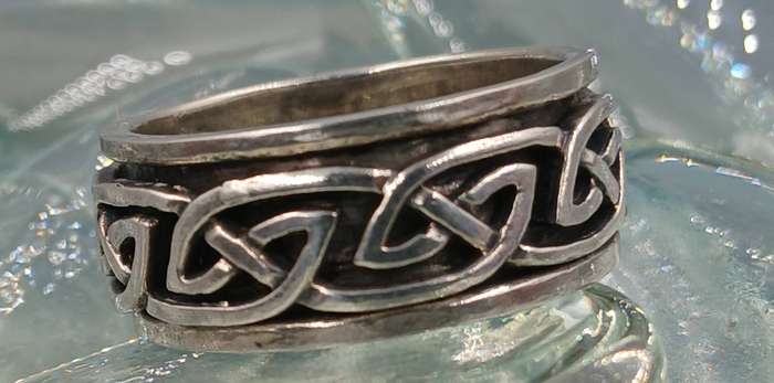 Men's Sterling Silver Celtic Knot Spinning Ring