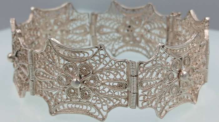 Beautiful Sterling Silver Filigree Panel Bracelet