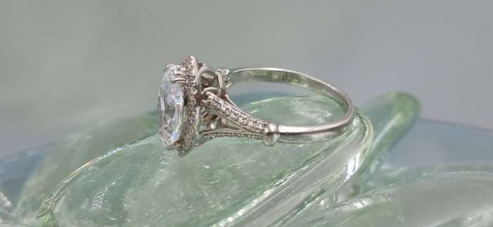 Elegant Sterling Silver Ring