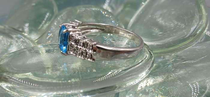 Beautiful Sterling Silver Ring