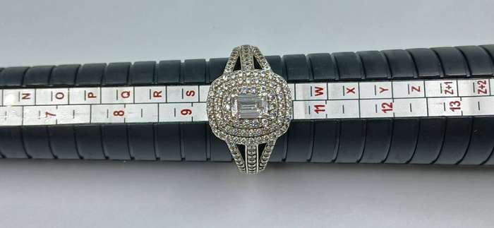 Beautiful Sterling Silver Ring