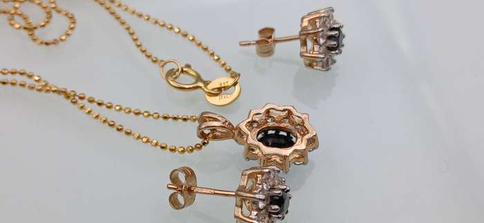 Elegant 9ct Necklace Set