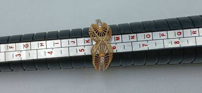 Beautiful 18ct Filigree Ring