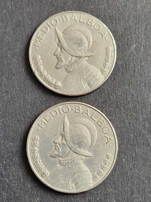 2 x Panama 1/2 Balboa coins 1982/1986 - as per photograph