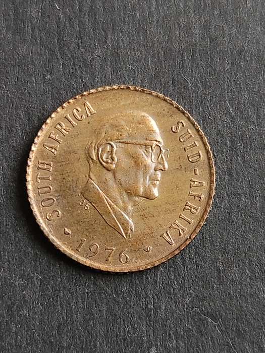 Republic 1/2 Cent 1976 UNC - as per photograph