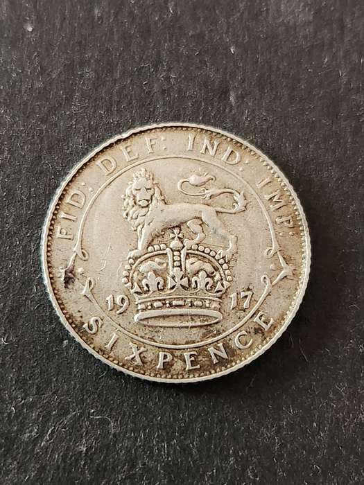 UK Sixpence 1917 Silver - as per photograph