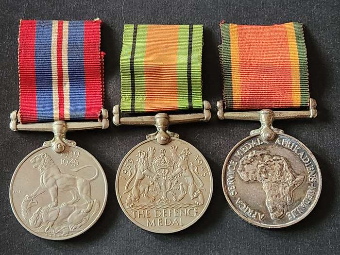 3 x WW2 Medals issued to GM Robert's 580144 - 1939-1945, Defence Medal and Africa Service Medal Silv
