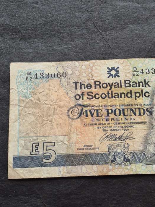 Royal Bank of Scotland 5 Pounds Commorative Royal College  of Surgeons