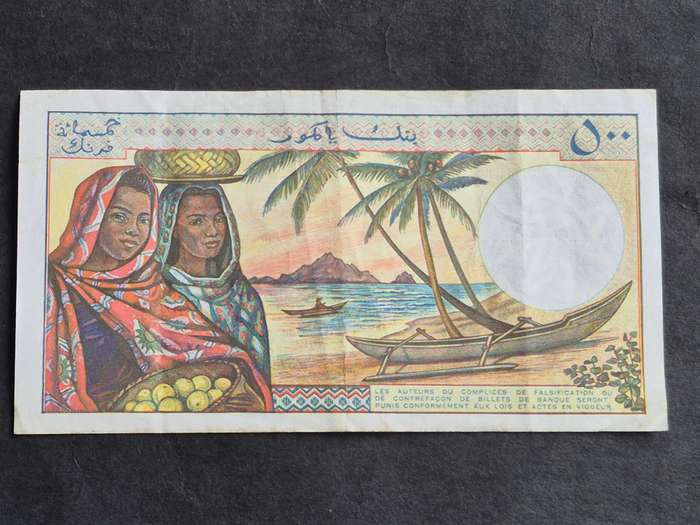 Comores 500 Francs - nice condition