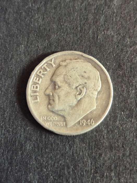 USA Roosevelt Dime 1946 Silver