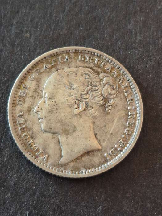 Queen Victoria One Shilling 1879 with die number 1 VF+ (extremely scarce coin)