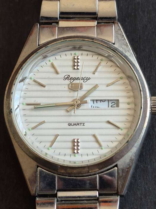 Vintage Regency 5 Quartz Men's Watch  - nice condition (untested) sold as is