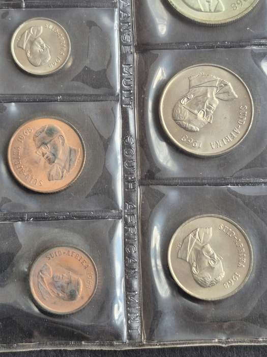 SA Mint Pack 1968 English (including Silver One Rand)