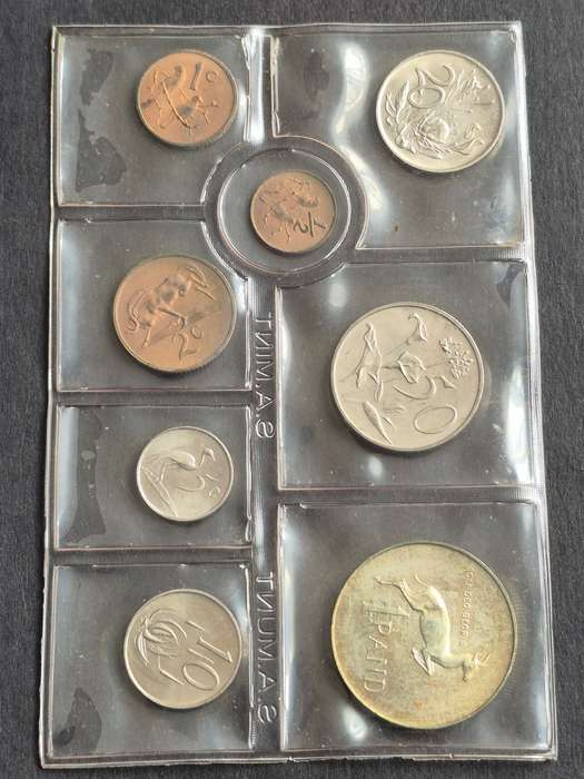 SA Mint Pack 1975 (including Silver One Rand)